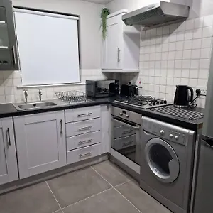 Contemporary Centre Flat Belfast
